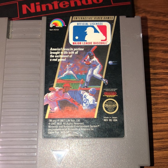 Nintendo Major League Baseball Game 1987 - Picture 2 of 8